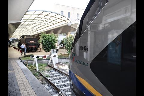 Sardinia's regional government and Trenitalia have signed a performance-based operating contract.
